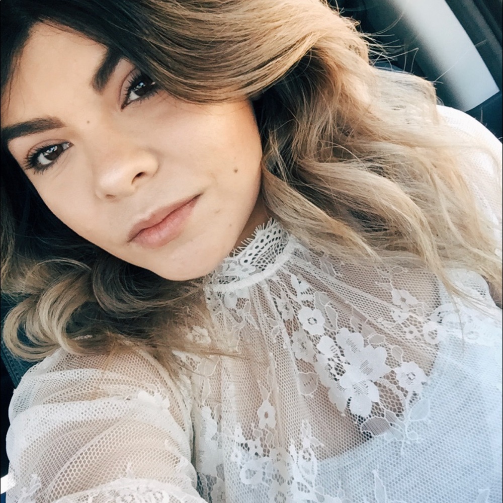 Meet your Posher, Esperanza